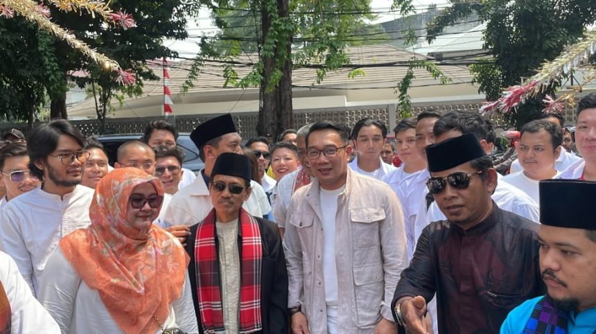 Bakal cagub Jakarta, Ridwan Kamil saat menyambangi TKN Fanta di Menteng, Jakarta Pusat, Senin, 2 September 2024