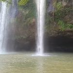 Pemandangan indah Curug Sodong, air terjun kembar di Sukabumi